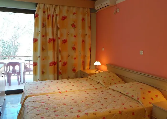 Hotel Seven Stars 3*